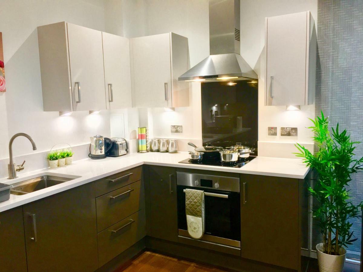 Excel 2 Bedrooms River View * Londra