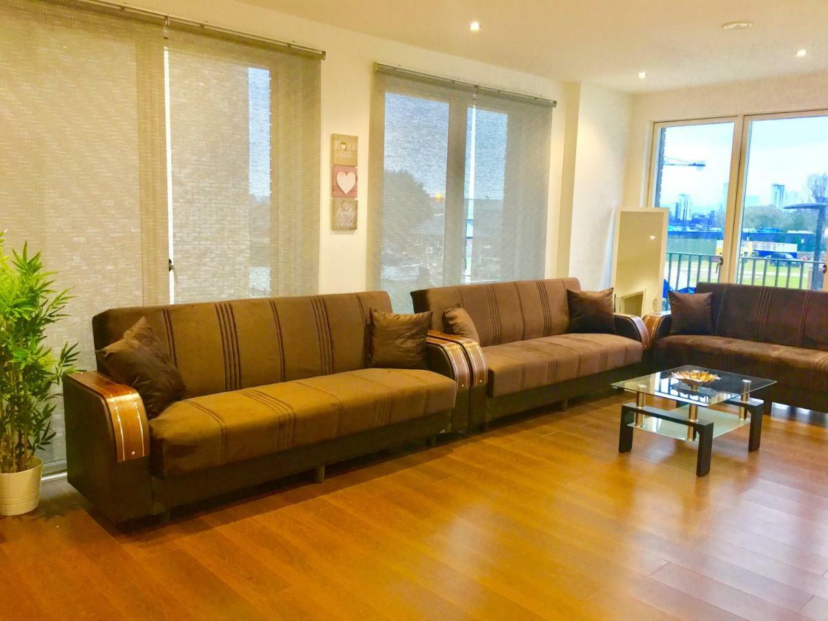 Excel 2 Bedrooms River View Apartament