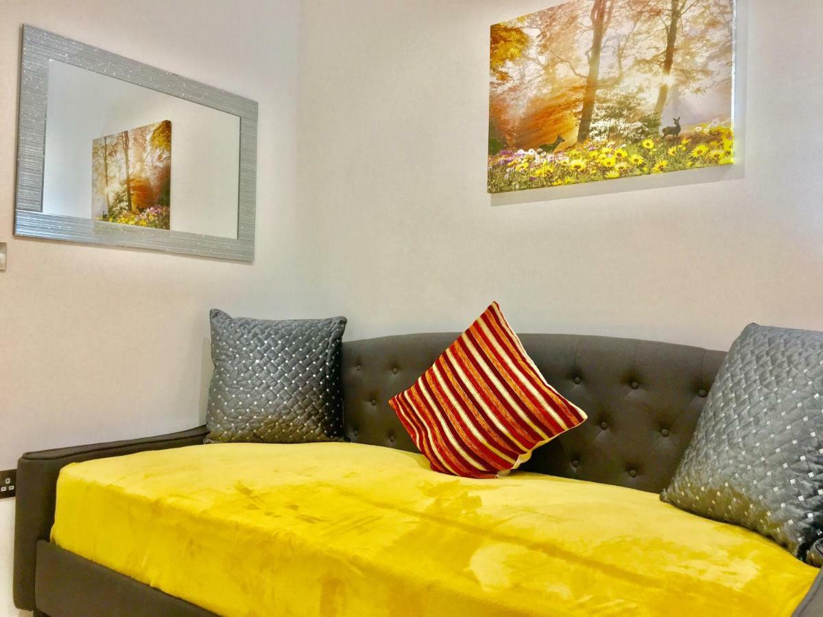 Excel 2 Bedrooms River View Apartament