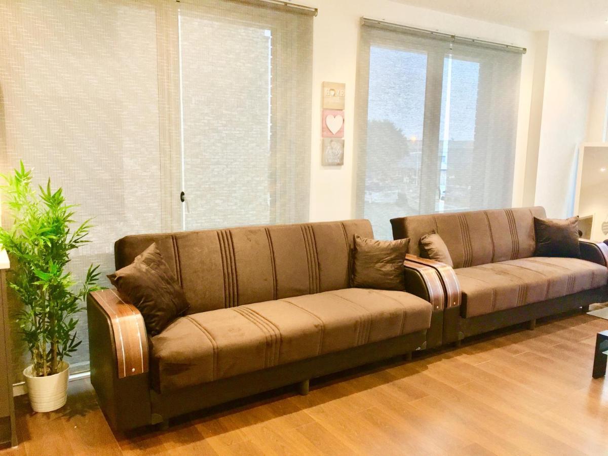 Excel 2 Bedrooms River View Apartament *